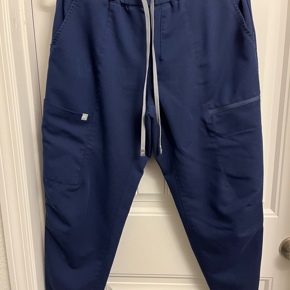 Fabletics Women's Navy Medium Petite On-Call Scrub Bottoms